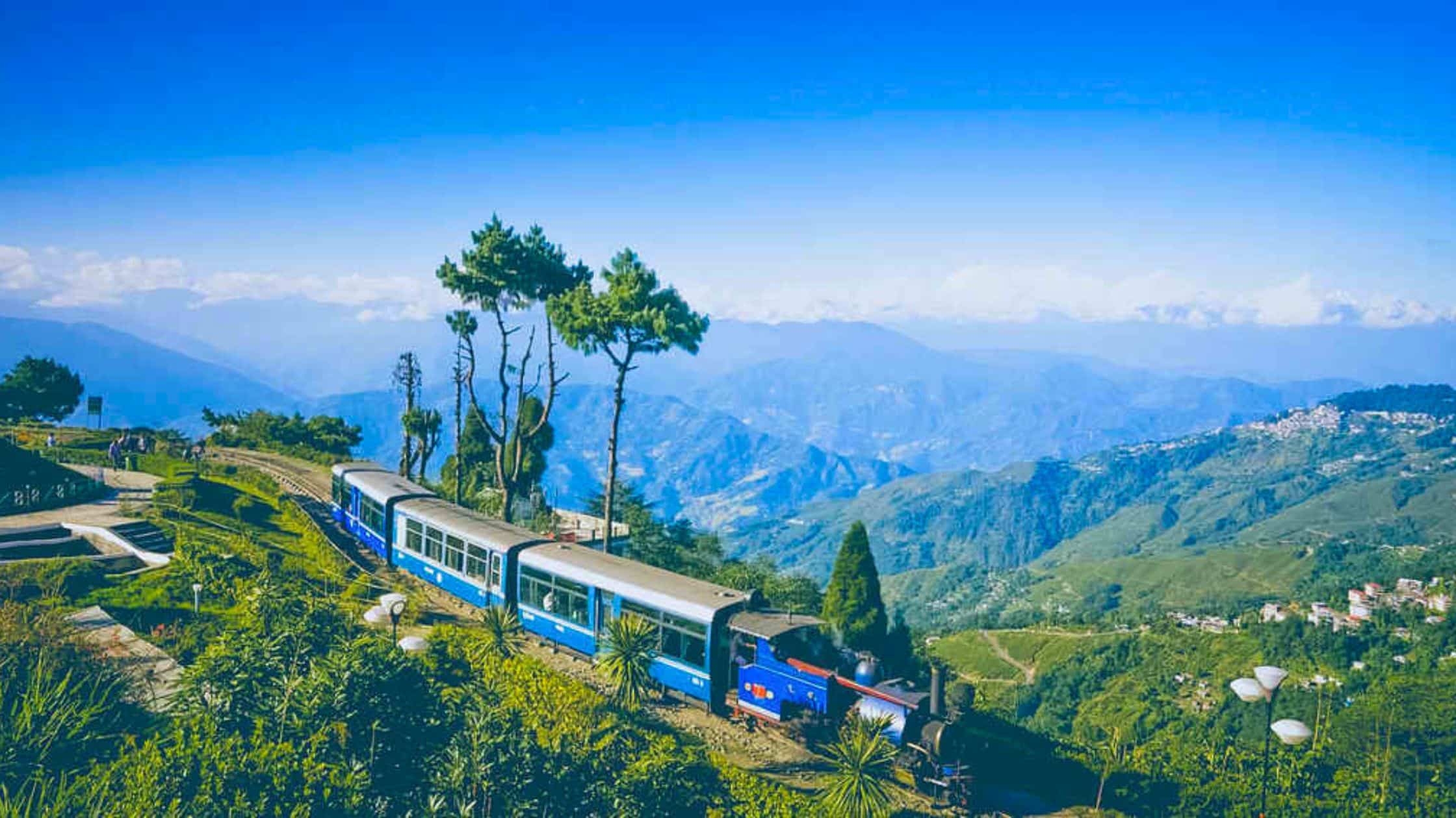 Darjeeling - Kalimpong – Gangtok- Tsomgo Lake Tour Package | Banasri Tourism Private Limited | banasri.in