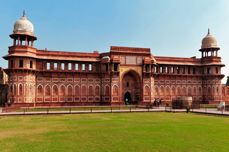 Agra-Fort-banasri.in