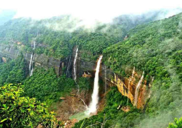 Nohkalikai Falls, Meghalaya