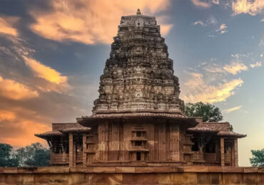 Rudreshwara-Ramappa-Temple-banasri.in