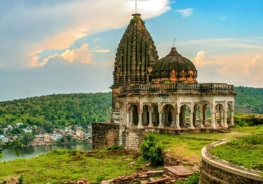 Top 30 Tourist Destinations in Madhya Pradesh