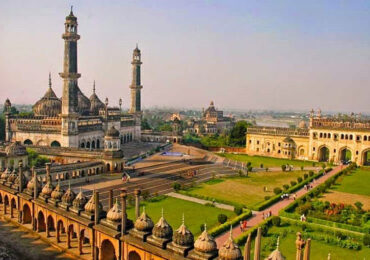 Top 30 Tourist Destinations in Uttar Pradesh