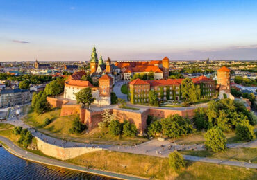 Tourist Places in Poland | Banasri.in