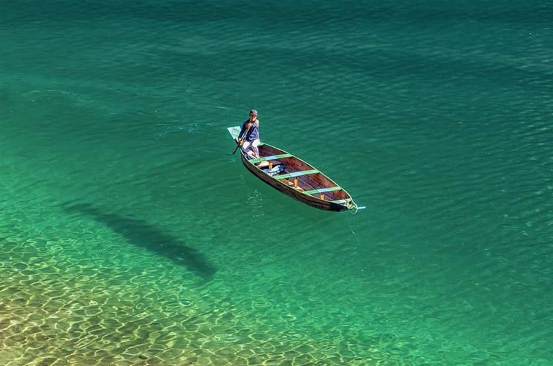 Umngot River, Meghalaya