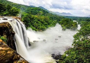 Athirappilly Falls is a haven for nature lovers | Banasri Tourism Private Limited | banasri.in