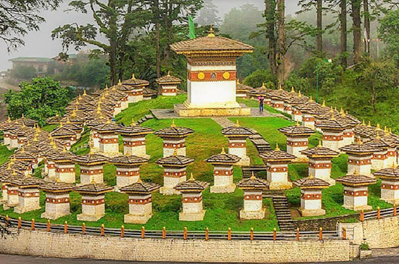 Dochula Pass – a Place in Honor of 108 Bhutanese Soldiers | Banasri Tourism Private Limited | banasri.in