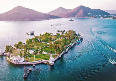 Fateh Sagar Lake was initially built by Maharana Fateh Singh | Banasri Tourism Private Limited | banasri.in