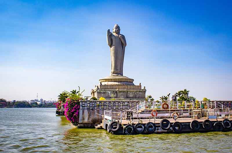 Hussain Sagar Lake in Hyderabad Constructed by Ibrahim Quli Qutb Shah | Banasri Tourism Private Limited | banasri.in