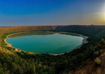 Lonar Lake is one of the few hyper-velocity impact craters in basaltic rock anywhere in the world. | Banasri Tourism Private Limited | banasri.in