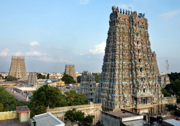 Meenakshi Amman Temple Tamil Nadu | Banasri Tourism Private Limited