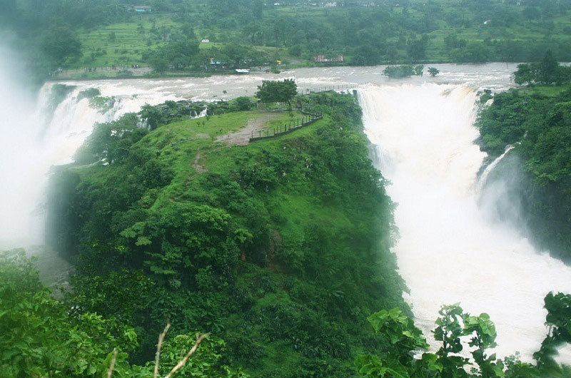 The Pravara River which feeds Randha Falls is believed to have divine origins. | Banasri Tourism Private Limited | banasri.in