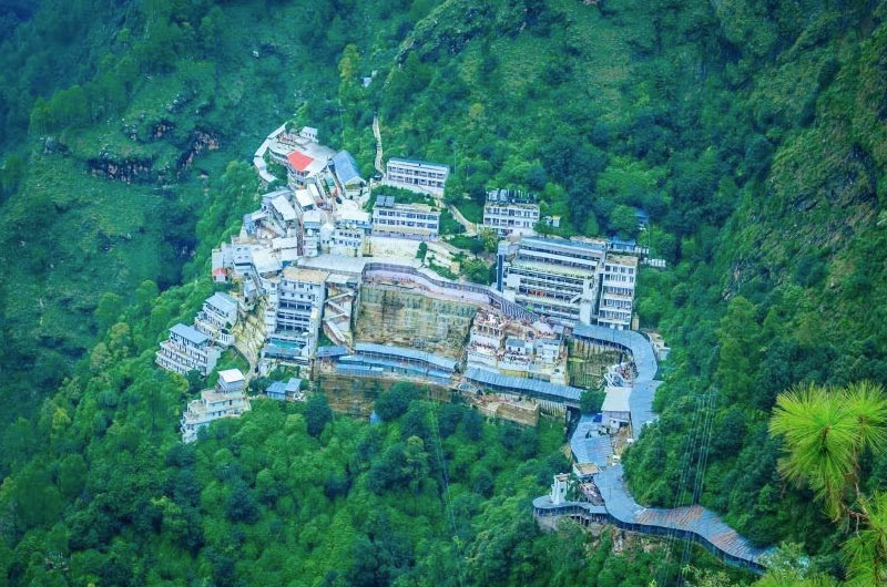 Vaishno Devi Temple | Banasri Tourism Private Limited